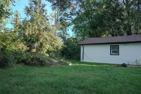 Exterior - 15315 Cherry Ln, Markham, IL 60428 photo 4 of 7