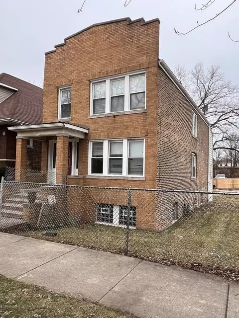 3654 E 97th St, Chicago, IL 60617