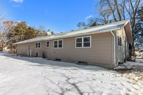 Exterior - Undisclosed, Harvard, IL 60033 photo 2 of 4