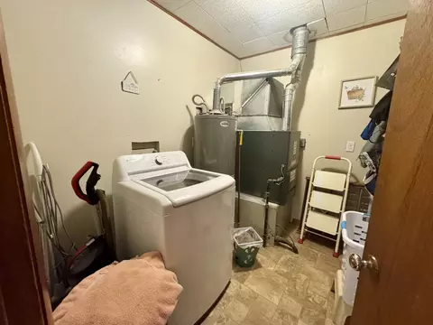 Other - 206 E Warren St, Le Roy, IL 61752 photo 2 of 4