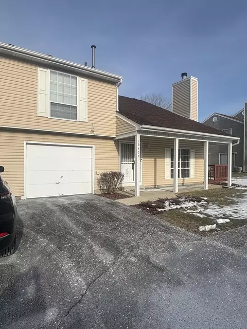 19409 Hickory Pl #32D, Country Club Hills, IL 60478