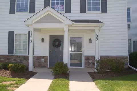 1531 Silverstone Dr #1531, Carpentersville, IL 60110
