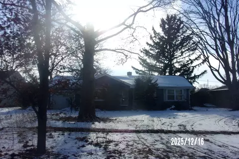 3218 Old Waldron Rd, Kankakee, IL 60901