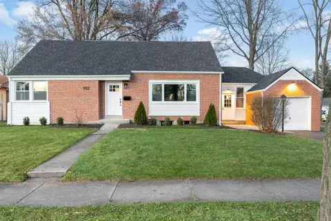 102 W Potomac Ave, Lombard, IL 60148