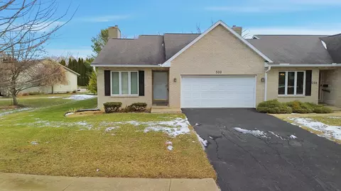 500 Countryside Ln, Dixon, IL 61021