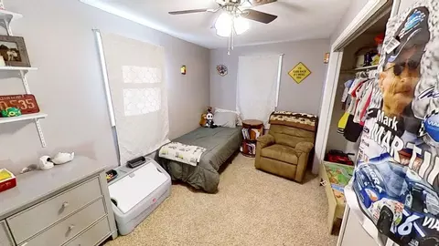 Bedroom - 17 Greenlawn Dr, Kankakee, IL 60901 photo 5 of 5