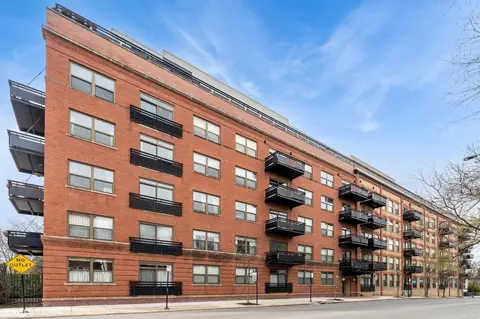 1735 W Diversey Pkwy #615, Chicago, IL 60614