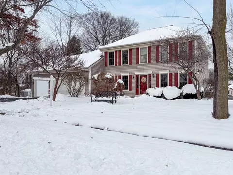 833 E Sterling Ave, West Chicago, IL 60185