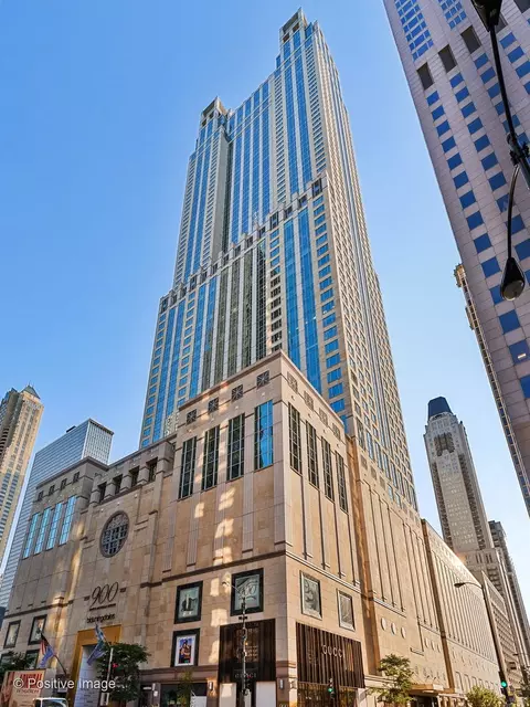77 E Walton St #24A, Chicago, IL 60611