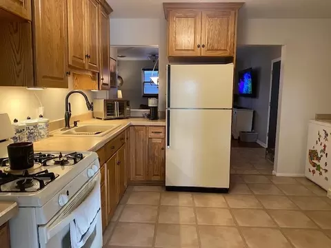 Kitchen - 727 15th St, Peru, IL 61354 photo 1 of 2