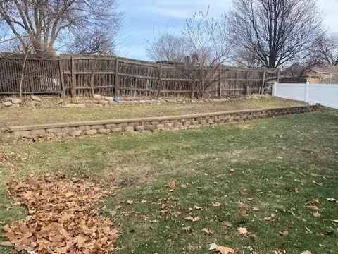 Exterior - 727 15th St, Peru, IL 61354 photo 2 of 2