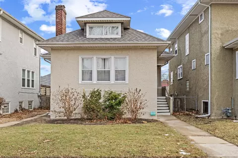 1002 N Humphrey Ave, Oak Park, IL 60302