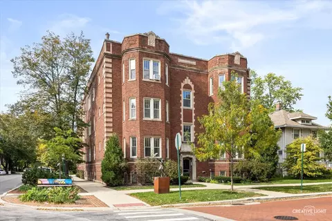 847 S Humphrey Ave #1, Oak Park, IL 60304