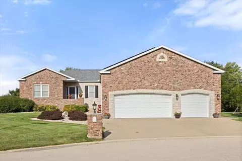 1 Arc St, Wenona, IL 61377