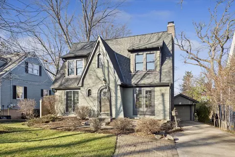 606 Elm St, Glen Ellyn, IL 60137