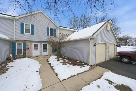 2634 Oakshire Ct, Aurora, IL 60502