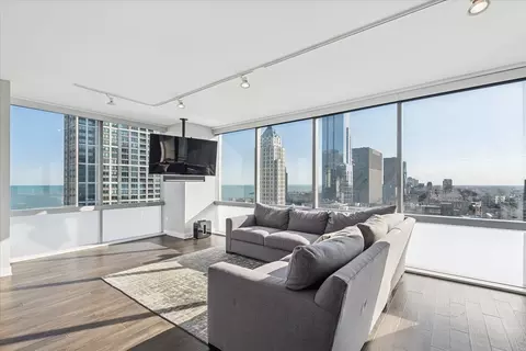 Living - 8 E Randolph St #3004, Chicago, IL 60601 photo 1 of 4