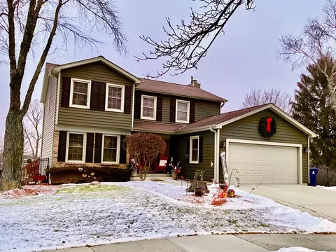 605 Dorchester Ct, Naperville, IL 60565