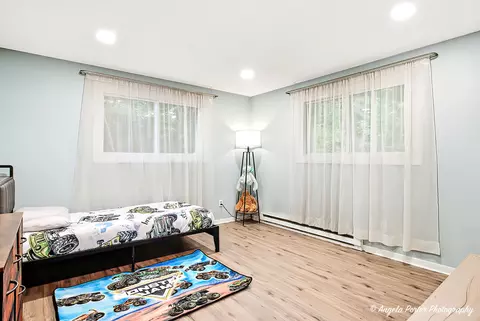Bedroom - 5703 Fox Lake Rd, Mchenry, IL 60051 photo 2 of 2