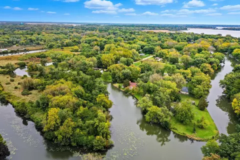 View/Area - 5703 Fox Lake Rd, Mchenry, IL 60051 photo 3 of 4