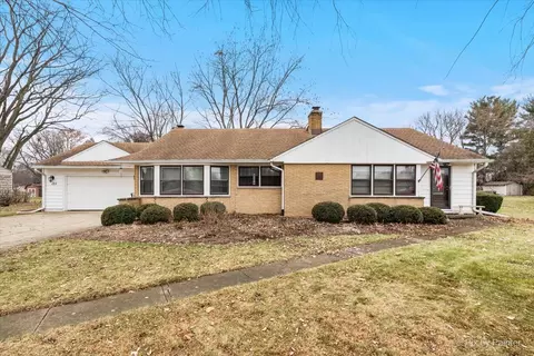 123 Dundee Ave, East Dundee, IL 60118