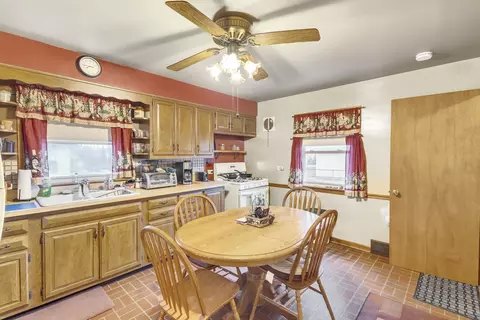 Kitchen - 3228 Peoria St, Steger, IL 60475 photo 2 of 2