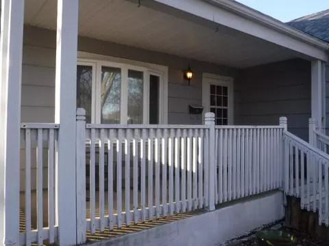 Exterior - 3228 Peoria St, Steger, IL 60475 photo 4 of 7