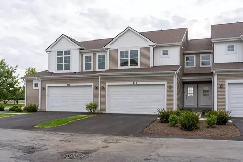 513 Amherst Dr, Sycamore, IL 60178