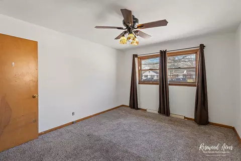 Bedroom - 512 S Wall St, Kankakee, IL 60901 photo 2 of 4
