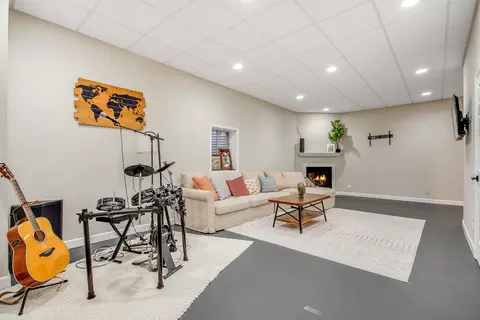 Other - Undisclosed, Naperville, IL 60563 photo 4 of 5