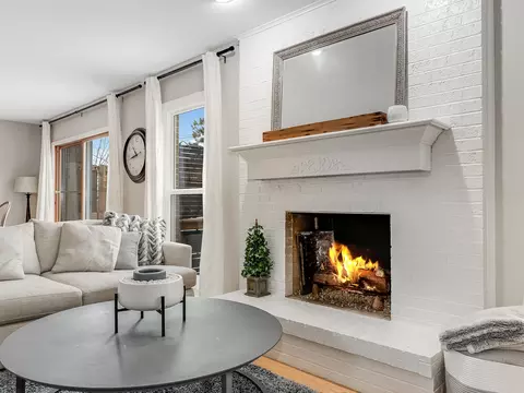 Living - Undisclosed, Naperville, IL 60563 photo 2 of 6