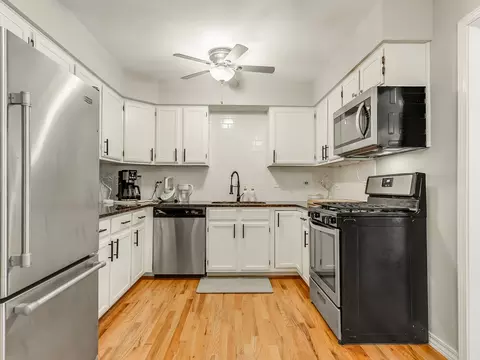 Kitchen - Undisclosed, Naperville, IL 60563 photo 3 of 4