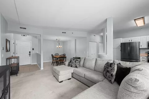Living - 3100 Town Square Dr #204, Rolling Meadows, IL 60008 photo 2 of 2