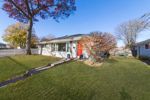 101 N Pine St, Mount Prospect, IL 60056 photo 25