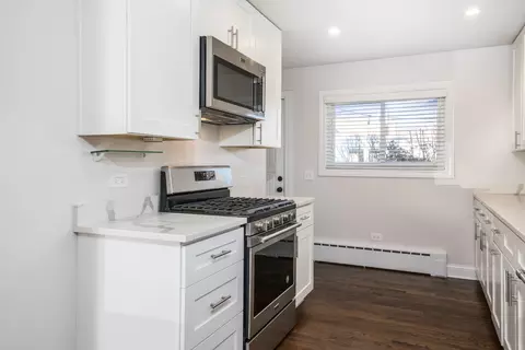 101 N Pine St, Mount Prospect, IL 60056 photo 7