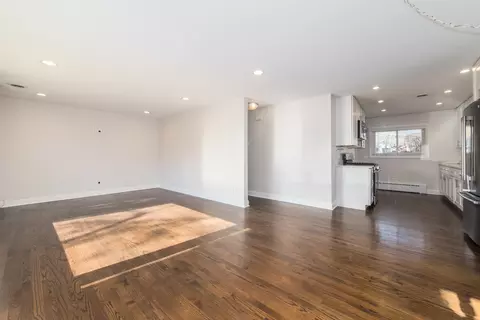 101 N Pine St, Mount Prospect, IL 60056 photo 3