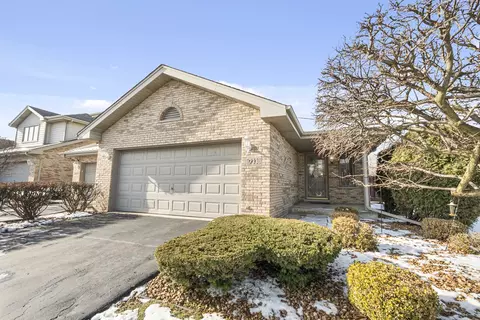 17330 Carlyle Ct, Tinley Park, IL 60487