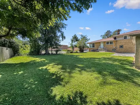 Exterior - 15831 Trumbull Ave, Markham, IL 60428 photo 3 of 4