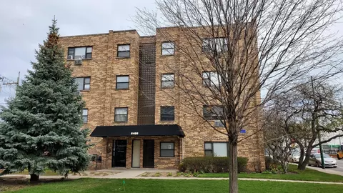 6400 N Ridge Blvd #404, Chicago, IL 60626
