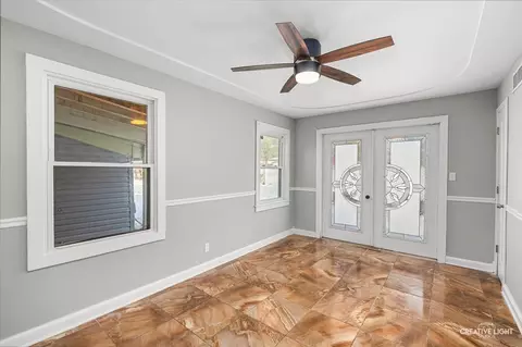 Entry Way - 30 Hampton Rd, Montgomery, IL 60538 photo 2 of 2