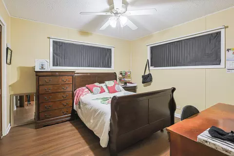 Bedroom - 372 Nancy Ln, Wheeling, IL 60090 photo 1 of 4