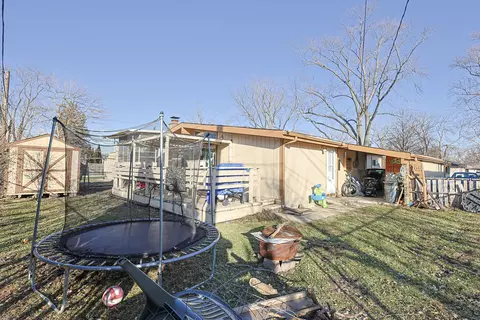 Exterior - 372 Nancy Ln, Wheeling, IL 60090 photo 2 of 6