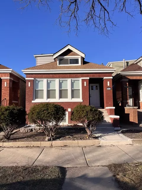 8822 S Wood St, Chicago, IL 60620