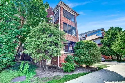 624 Clark St, Evanston, IL 60201