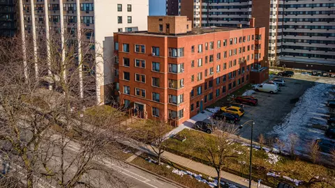 7355 S South Shore Dr #105, Chicago, IL 60649