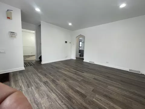 Living - 228 E 141st St, Dolton, IL 60419 photo 4 of 5