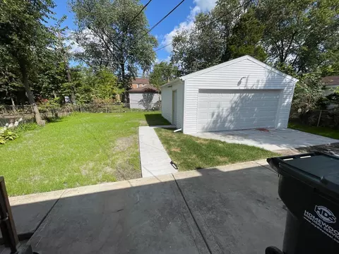 Exterior - 228 E 141st St, Dolton, IL 60419 photo 3 of 3
