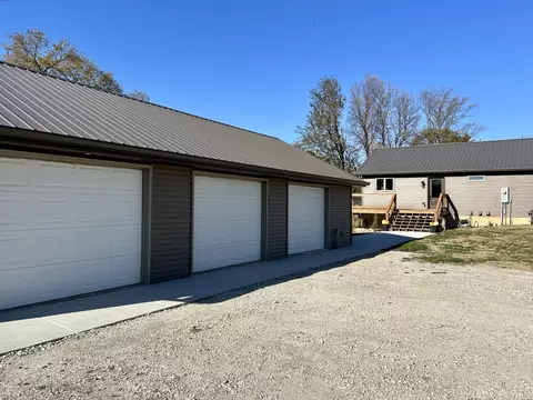 Exterior - 2345 E 275th Rd, Oglesby, IL 61348 photo 5 of 6