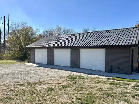 Exterior - 2345 E 275th Rd, Oglesby, IL 61348 photo 6 of 6