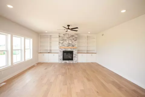 Living - 2194 Corrigan Way, Normal, IL 61761 photo 4 of 4